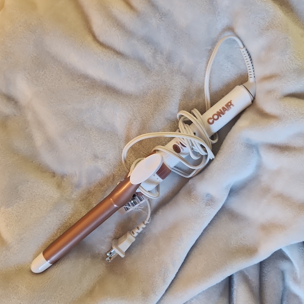 Conair 1" rose gold curling iron